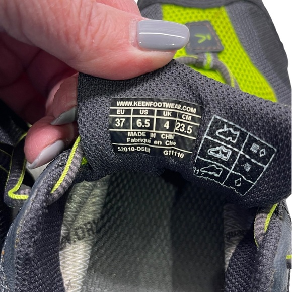 Keen - hiking, water sports sneakers - size 6.5 - Picture 7 of 7